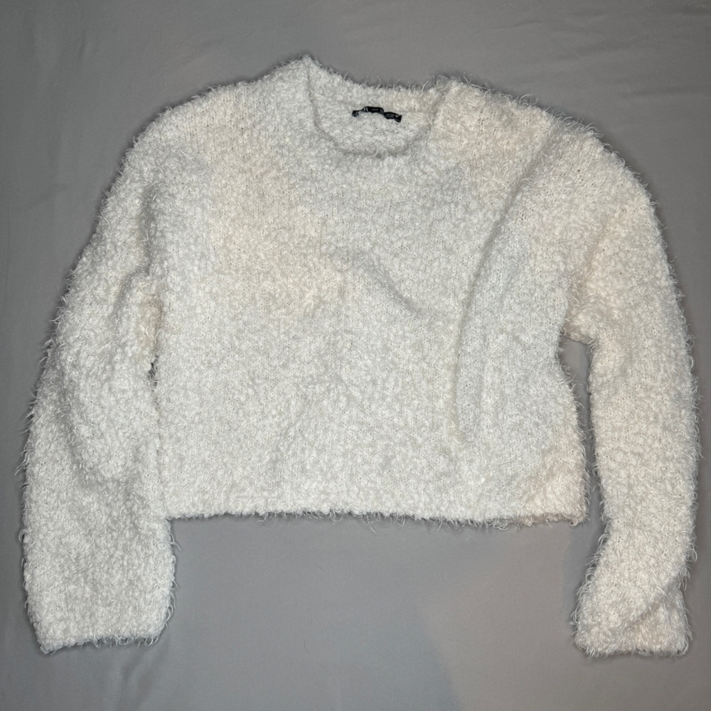 Zara White Fuzzy Sweater Size Small